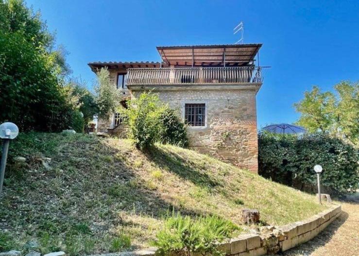 Rustico Jacuzzi & Wine Apartment La Collina Luaran gambar
